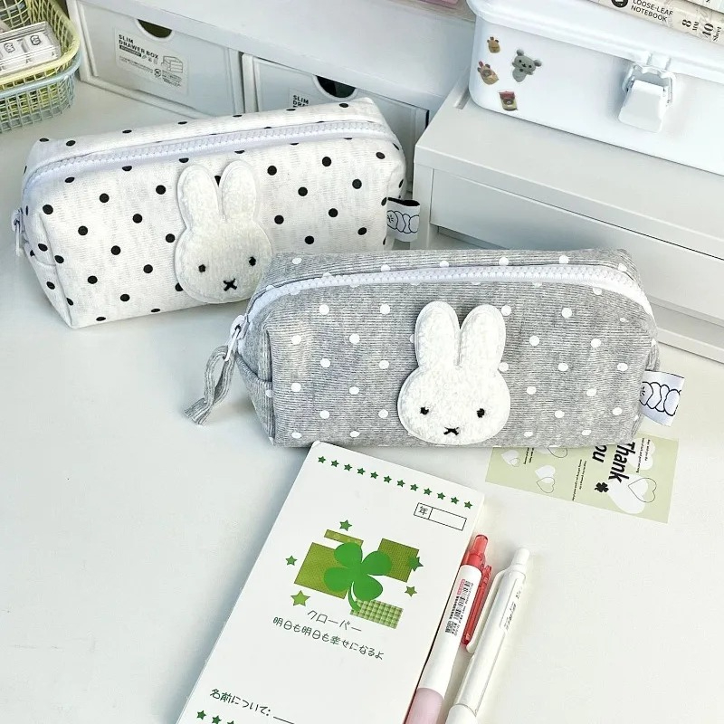Miffy rabbit cute creative car - Pencil Case Large 评论和价格